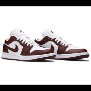 Nike Air Jordan 1 Low in Bronze Eclipse